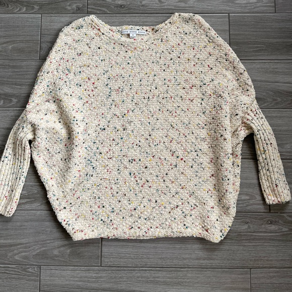 HYFVE| Women’s Super Soft Cream Speckled Crewneck Sweater, Size Small••• - Picture 9 of 14